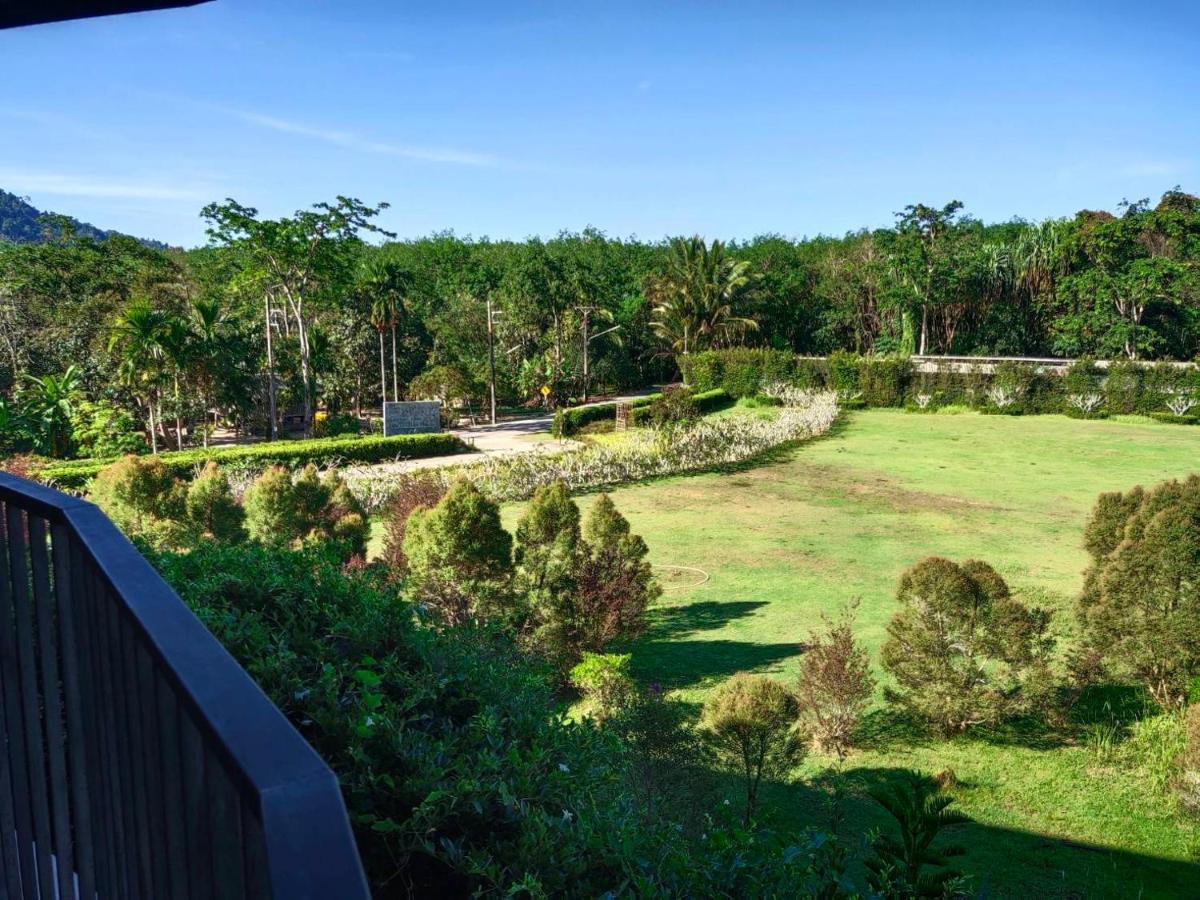 Khaolak Blue Sky Villa Кхаулак Экстерьер фото