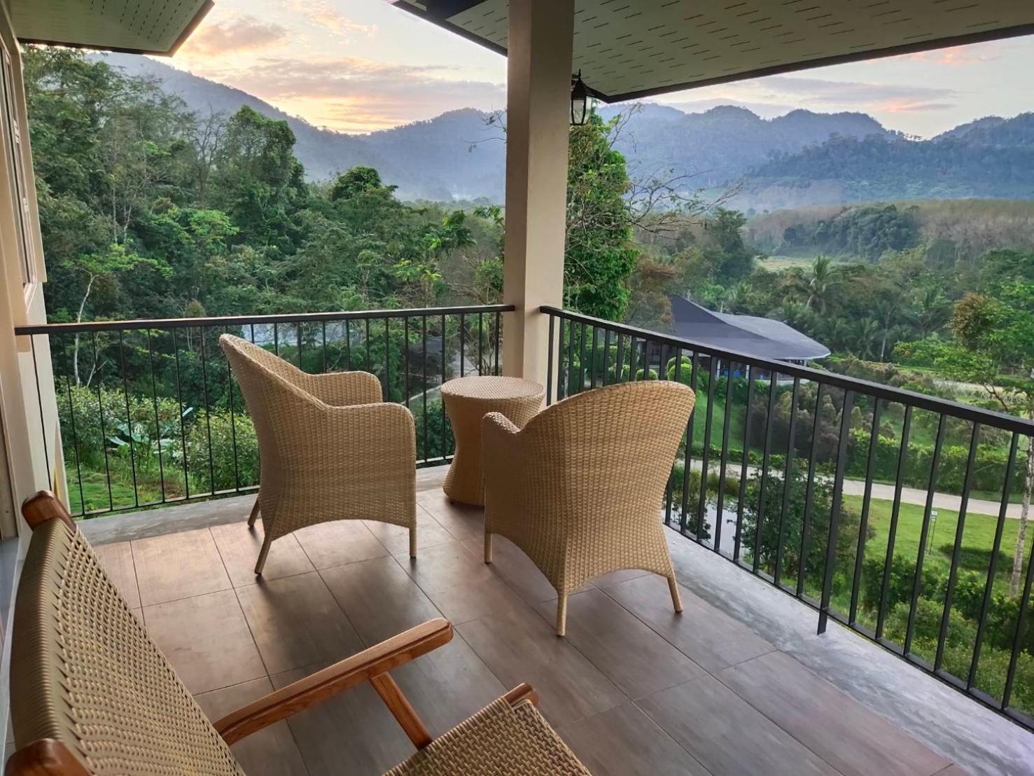 Khaolak Blue Sky Villa Кхаулак Экстерьер фото